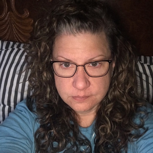 Meet your Posher, Vicky - Picture 1 of 1